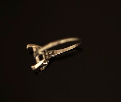 BOUCHERON - Ring in platinum and 18K (750/°°)...