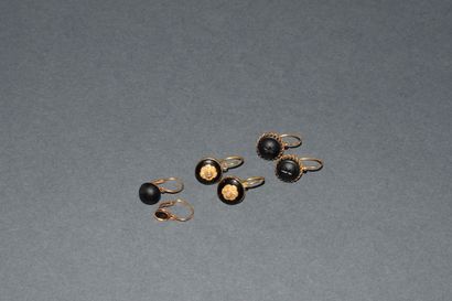 ENSEMBLE DE 3 PAIRES DE DORMEUSES DE DEUIL...