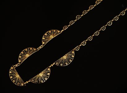 COLLIER DRAPERIE en or jaune 18K (750/°°)...