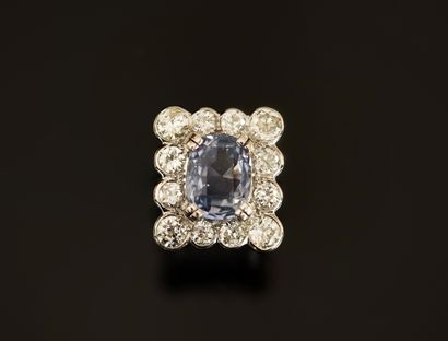 RING in 18K (750/°°) white gold, set with...