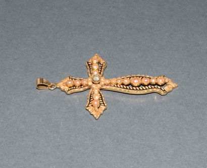 PENDENTIF CROIX en or jaune 18K (750/°°)...
