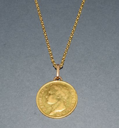 COLLIER en or jaune 18K (750/°°) à maille...