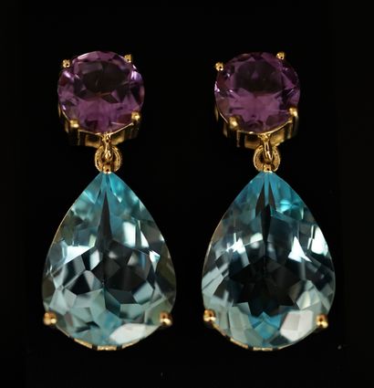 PAIR OF EARRINGS in 925/°° gold-plated silver...