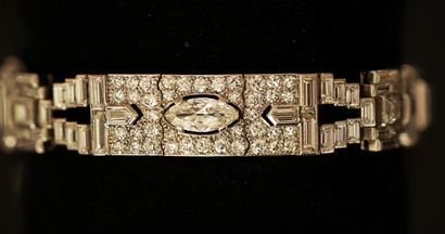 CARTIER - BRACELET in platinum, signed and...