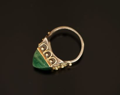 RING in 18K (750/°°) yellow gold and min....