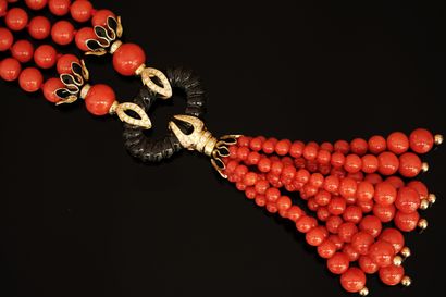 IMPORTANT CRAVATE NECKLACE in 18k (750/°°)...