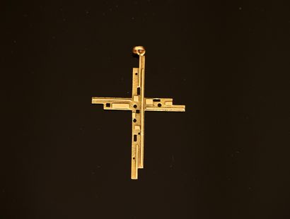 MODERNISTE CROSS PENDANT in 18K (750/°°)...