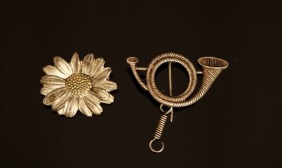 MELLERIO - MARGUERITE BROCH in gilt and silver-plated...
