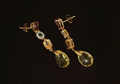 PAIR OF EAR PENDANTS in 925/°° gold-plated...