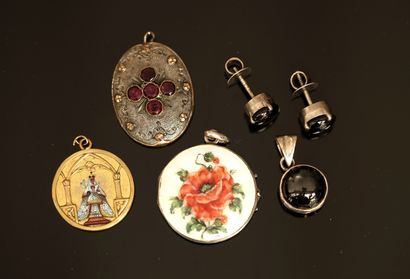 Silver-plated or gilded metal SET comprising...