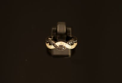 CROSSED RING in silver 925/°° 1 line set...