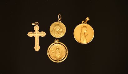 18K (750/°°) yellow gold SET including 3...