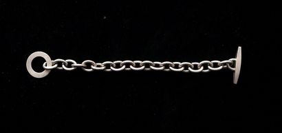 BRACELET in silver min 800/°° with oval links,...