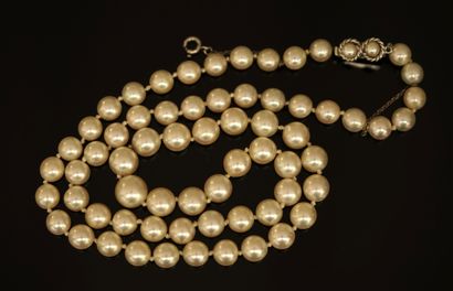 COLLAR OF FALLING cultured pearls, D: 5 to...