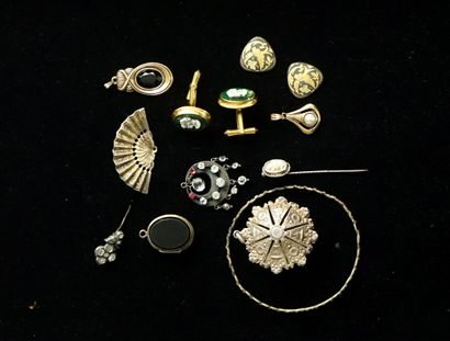 Gilded and silvered metal SET including pendants,...