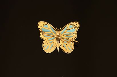 925/°° gilt silver brooch featuring a butterfly...