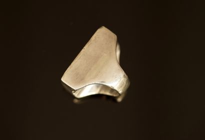 LARGE silver ring with rectangular bezel...