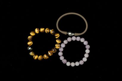 SET includes 1 BRACELET of round kunzite...