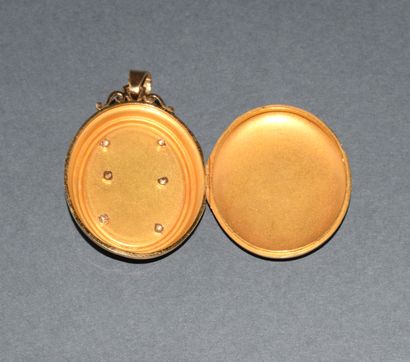 CASSOLETTE PENDANT in 18K (750/°°) yellow...