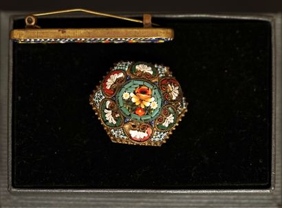 Gilded metal ENSEMBLE including 2 PINS, 1...
