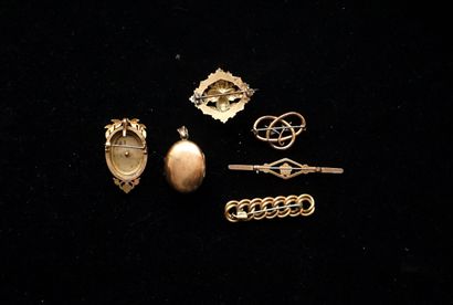 Gilded metal or pompom ENSEMBLE including...