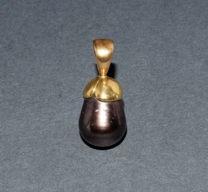 PENDENTIF PERLE DE TAHITI en or jaune 18K...