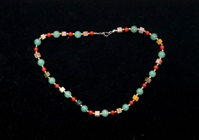 COLLAR of round and square carnelian, jasper...