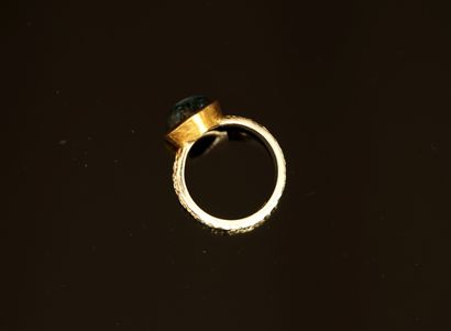 925/°° silver and gilt silver ring centered...