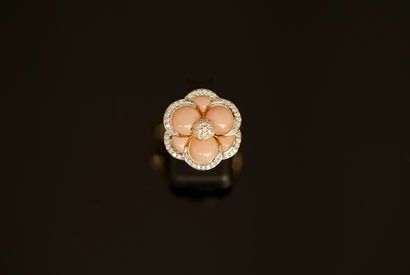 BAGUE en argent doré 925/°° figurant une...