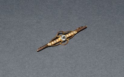 9K (585/°°) yellow gold BARRETTE BROCH with...