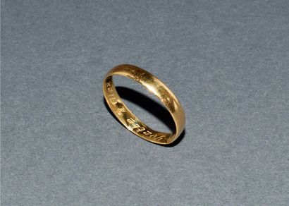 ALLIANCE en or jaune 18K (750/°°) gravée...