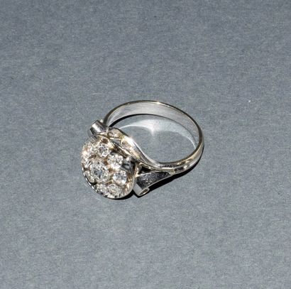 BAGUE TOURBILLON en or blanc 18K (750/°°)...