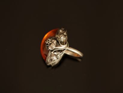 IMPORTANT 925‰ silver ring adorned with an...