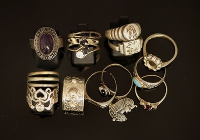 SET in silver min 800/°° comprising 8 RINGS...