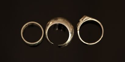 SET of 3 silver rings min 800/°° including1...