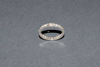 ALLIANCE in platinum set with grain-set 8x8-cut...