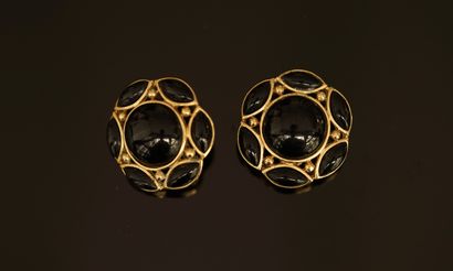 TRIFARI - PAIR OF EAR CLIPS in gilded metal...