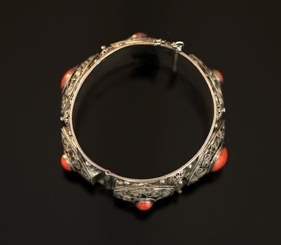 Rigid opening BRACELET in silver min 800/°°...