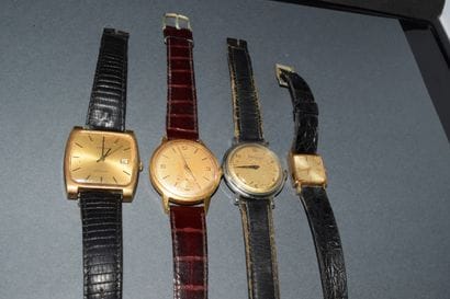 SET OF steel and plated watches to restore,...