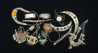 Gilded and silvered metal SET of mostly damaged...