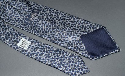 HERMES - CRAVATE AND ITS POCKET, signed,...