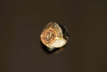 Silver metal and copper sigillary CHEVALIERE...