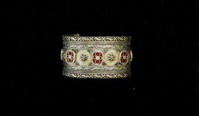 Wide rigid open cuff BRACELET in silver-plated...