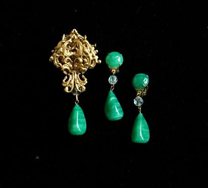 Gilded metal SET including 1 brooch and 1...