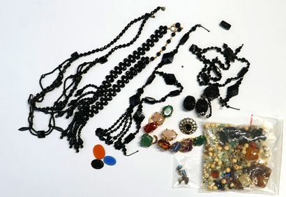 FANTAISIE - SET comprising 3 jet or jet-style...