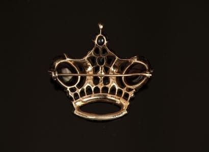 TRIFARI - Silver brooch, partially gilded...