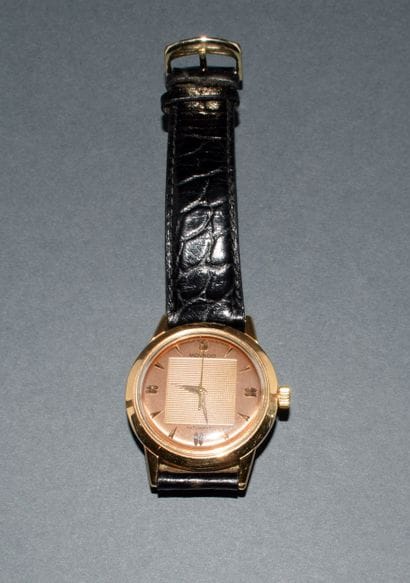 MOVADO - Wristwatch in 18K (750/°°) yellow...