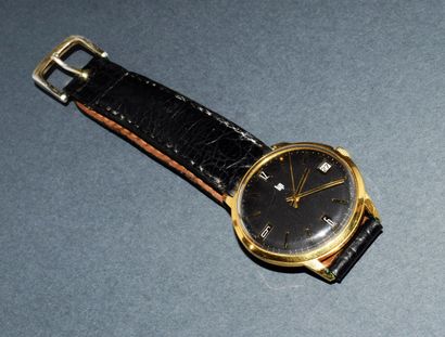 LIP - 18K (750/°°) yellow gold self-winding...