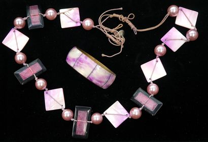 FANTAISIE - SAUTOIR and BRACELET in pink-tinted...