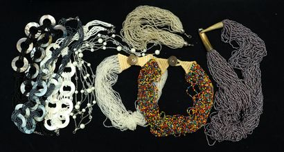 FANTAISIE - Mother-of-pearl and seed beads...